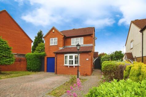 Oaktree Crescent, Bradley Stoke, Bristol, Gloucestershire, BS32