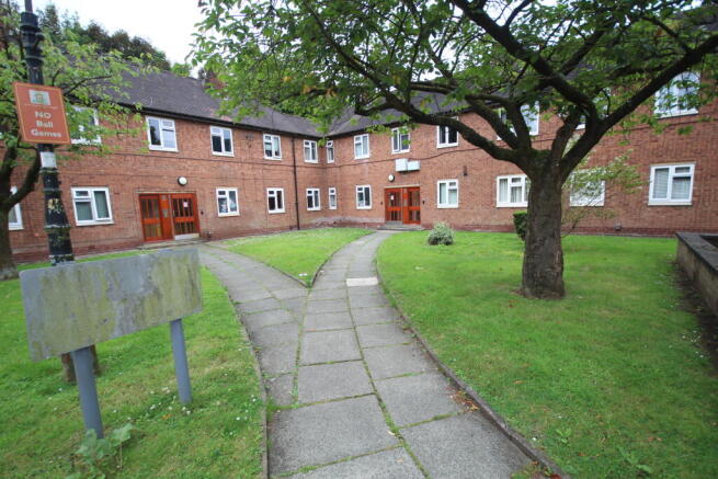 2 Bedroom Ground Floor Flat for Sale