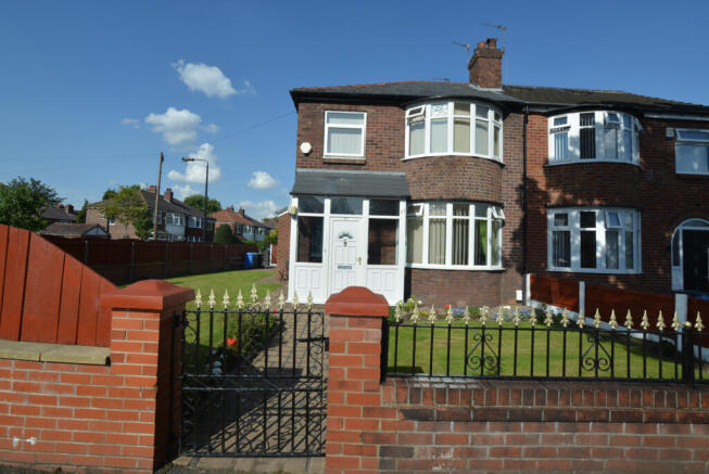 3 Bedroom Extended Semi Detached for Sale