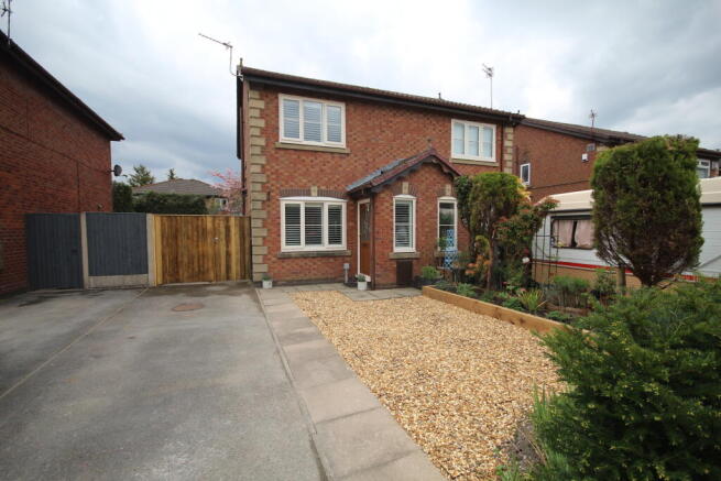 2 Bedroom Semi Detached for Sale