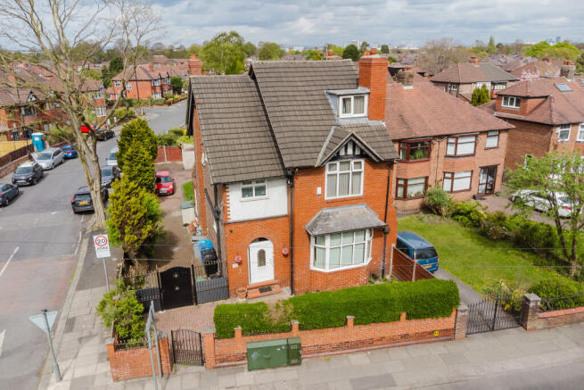 5 Bedroom Detached for Sale