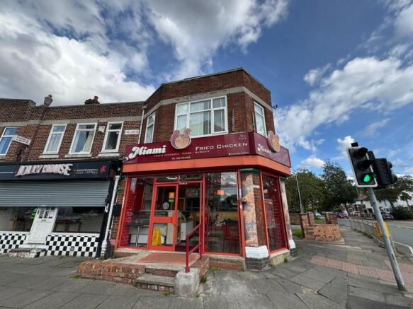 3 Bedroom Flat for Rent