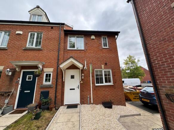 2 Bedroom  end terrace property