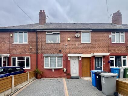 Glastonbury Road, Stretford, M32
