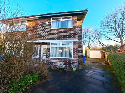 Farm Avenue, Stretford, M32
