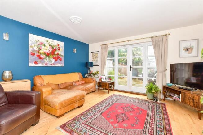 Sitting/Dining Room