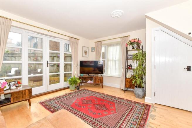 Sitting/Dining Room