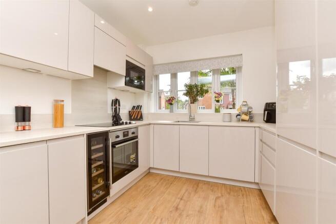 Kitchen / Breakfast Room