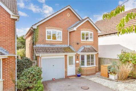 Churchwood Drive, Tangmere, Chichester, West Sussex
