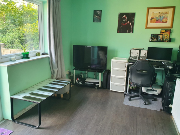 Lounge May