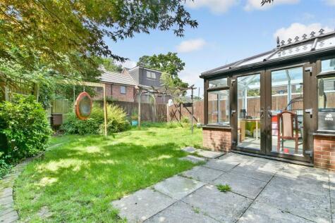 Delrogue Road, Crawley, West Sussex