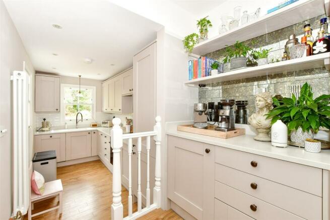 Kitchen/Dining Area