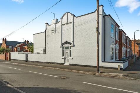 Crompton Road, Tipton