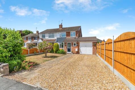 Bartlett Close, Tipton