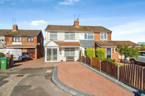 Bartlett Close, Tipton