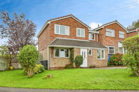 Oaken Gardens, BURNTWOOD