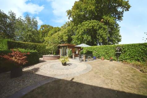Baileys Gate, Cotford St. Luke, Taunton