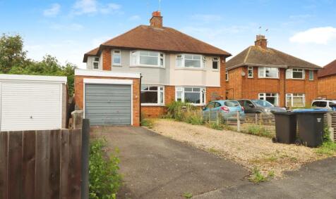 Crescent Close, Market Harborough