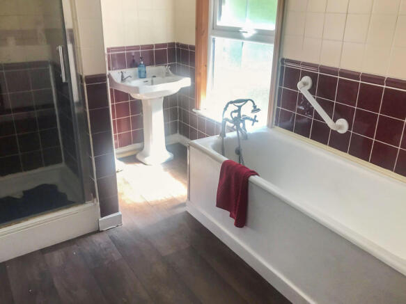 3 Bedroom Terraced House For Sale In Northampton Road Market