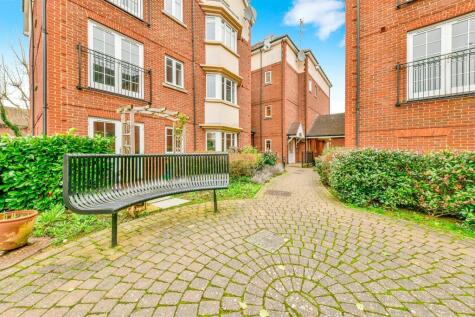 Peppermint Road, Hitchin