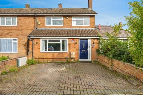 Churchfield Road, Houghton Regis, Dunstable