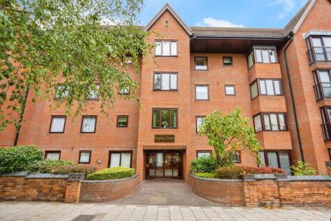 Warwick Avenue, Bedford