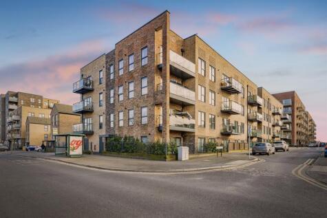 Fairfield Avenue, Watford