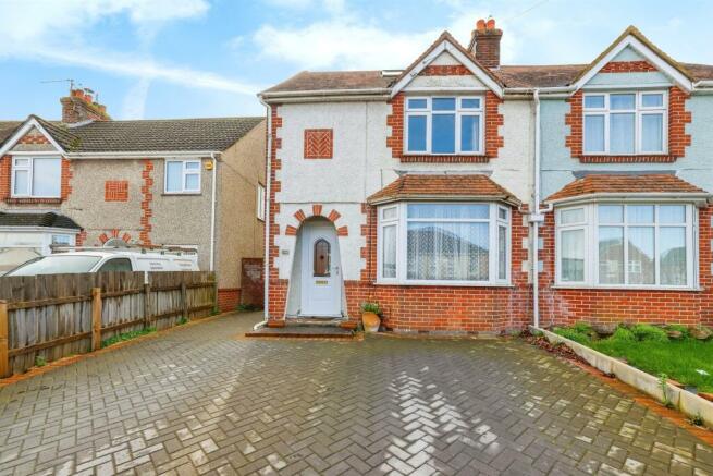 3 bedroom semi detached house for sale in Devizes Road Salisbury SP2