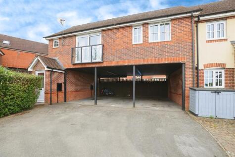 Bugdens Close, Amesbury, Salisbury