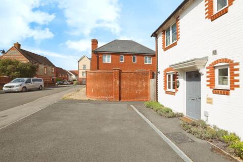 Holloway Close, Amesbury, Salisbury