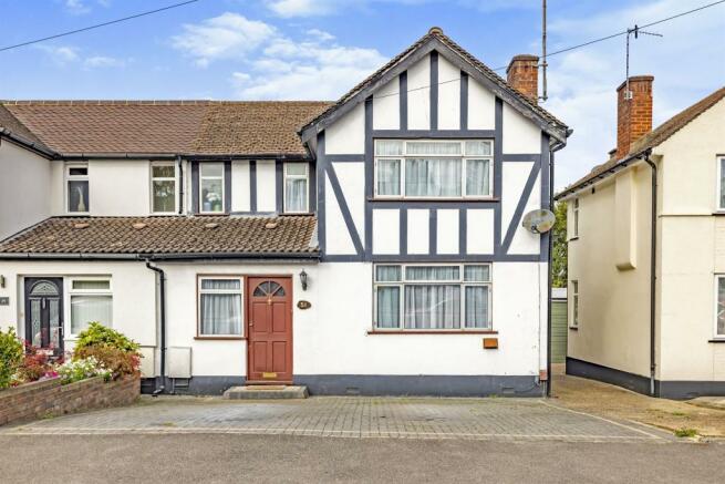 3 bedroom semi-detached house  for sale Watford