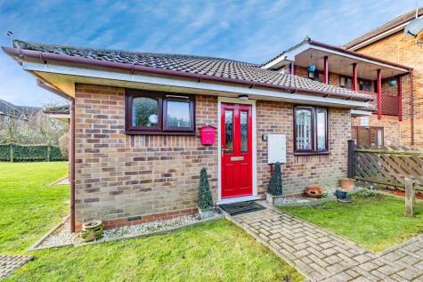 Moat View Court, Bushey