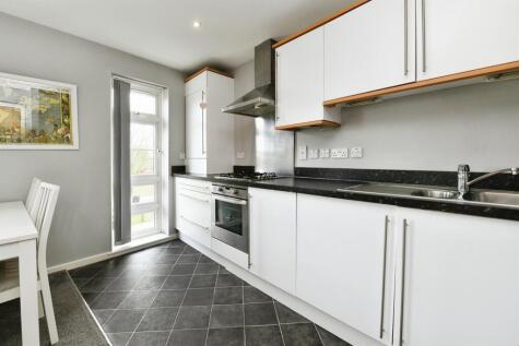 Eastern Crescent, Chelmsford