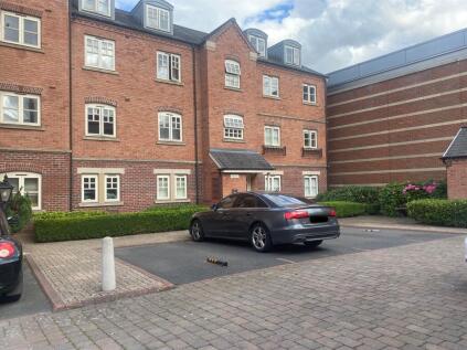 Friar Court, Worcester