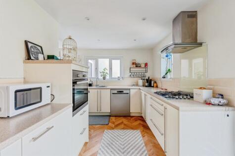 Ifield Road, Crawley