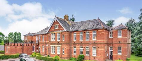 Oak Tree Way, Horsham