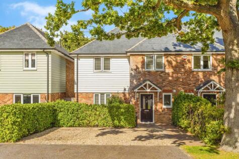 Walnut Close, Burgess Hill