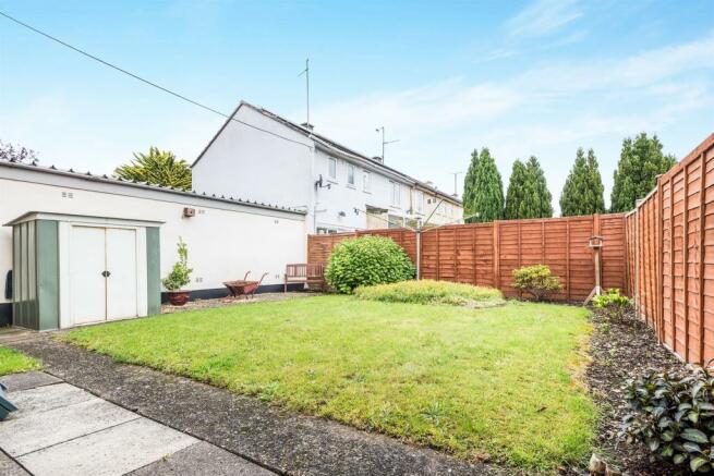 3 Bedroom End Of Terrace House For Sale In Barns Road Cowley