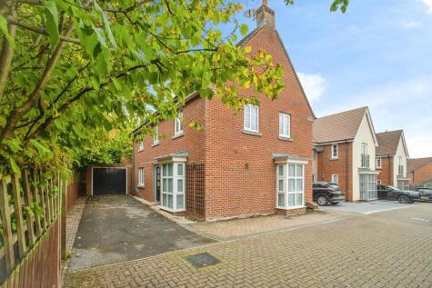 Englefield Way, Basingstoke