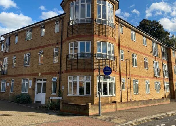 1 bedroom flat  for sale High Wycombe
