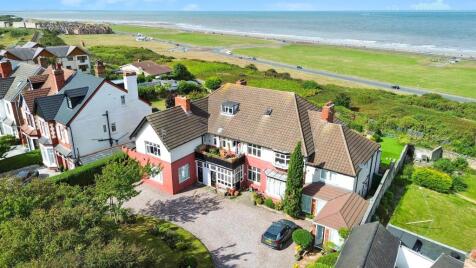 Warren Drive, Wallasey