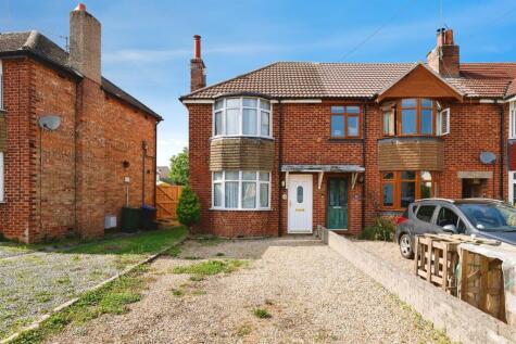 Bryans Close Road, CALNE