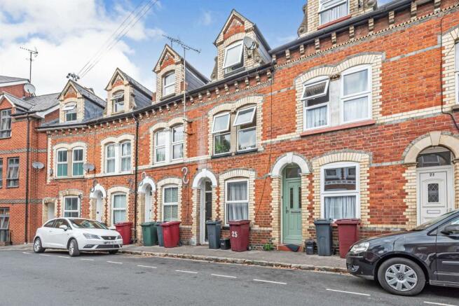 4 bedroom terraced house  for sale Reading