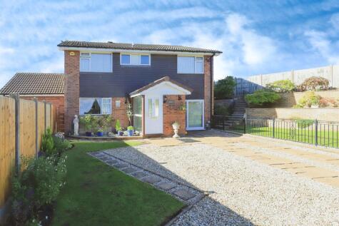 Puxton Drive, KIDDERMINSTER