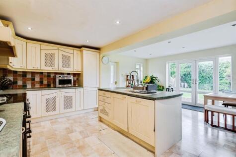 Chestnut Springs, Lydiard Millicent, Swindon