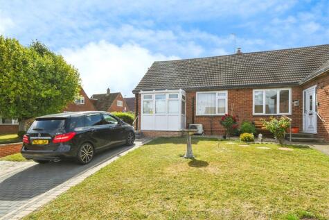 Hereford Lawns, Swindon