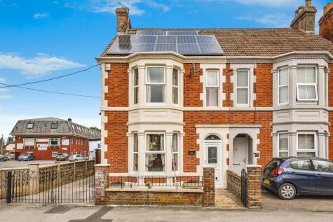 Station Road, Westbury