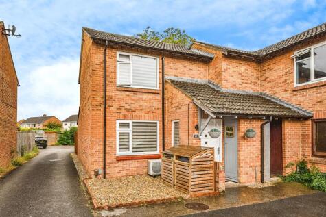 Ludlow Close, Westbury