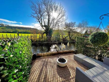 South View, Mayfield, ASHBOURNE