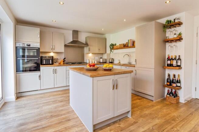 Kitchen Diner: